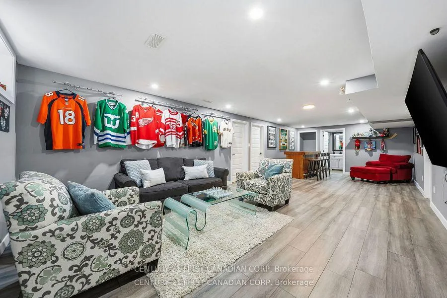 Photo 28 of 191 Gilmour Drive, Lucan Biddulph, Lucan — HOMEH