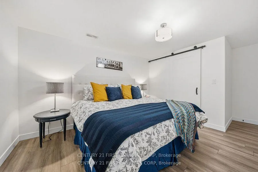 Photo 33 of 191 Gilmour Drive, Lucan Biddulph, Lucan — HOMEH