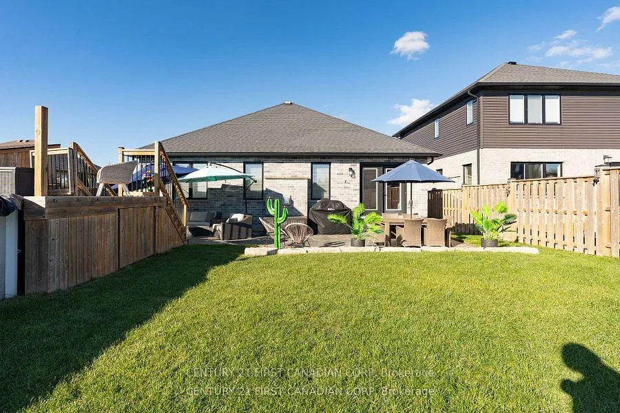 Photo 41 of 191 Gilmour Drive, Lucan Biddulph, Lucan — HOMEH