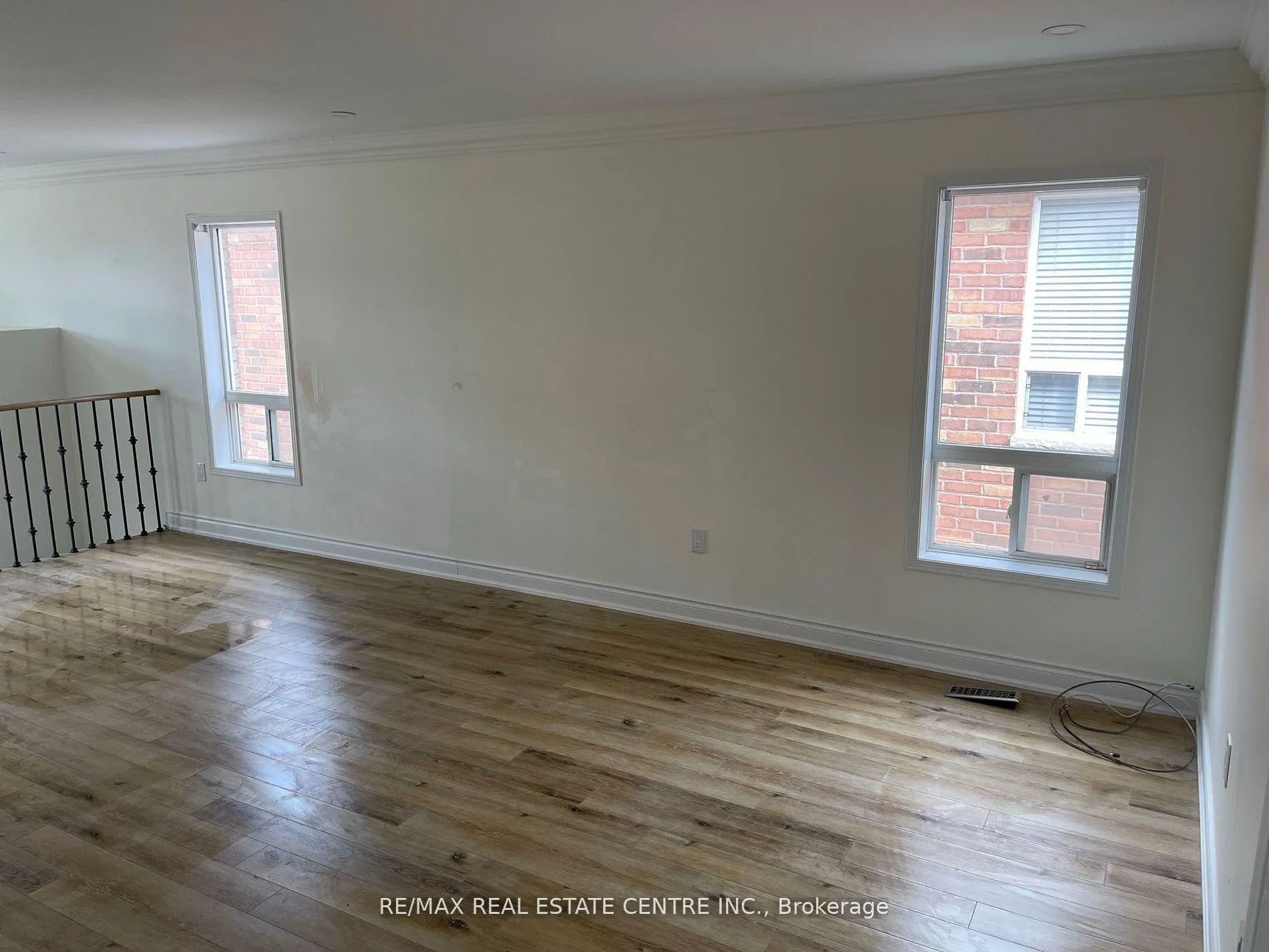 Photo 8 of 204 Van Scott (Upper) Drive, Brampton, Northwest Sandalwood Parkway — HOMEH