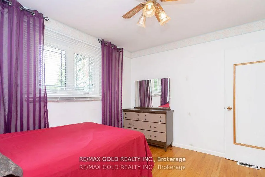 Photo 18 of 38 Duke Road, Brampton, Southgate — HOMEH