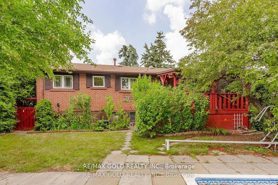 Photo 37 of 38 Duke Road, Brampton, Southgate — HOMEH