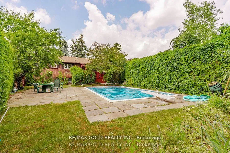Photo 40 of 38 Duke Road, Brampton, Southgate — HOMEH