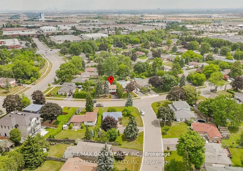 Photo 44 of 38 Duke Road, Brampton, Southgate — HOMEH