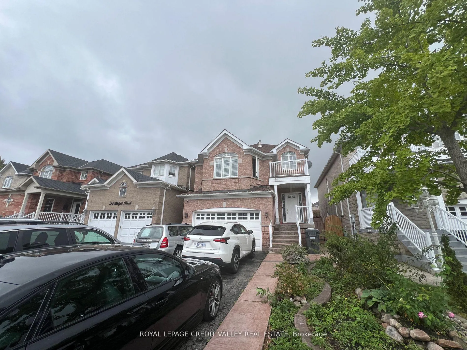 Photo 3 of Unit Bsmt, 7 Albright Road, Brampton, Fletcher's Creek Village — HOMEH