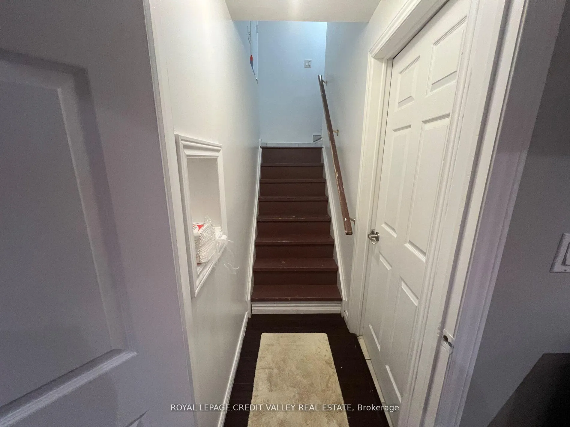 Photo 4 of Unit Bsmt, 7 Albright Road, Brampton, Fletcher's Creek Village — HOMEH