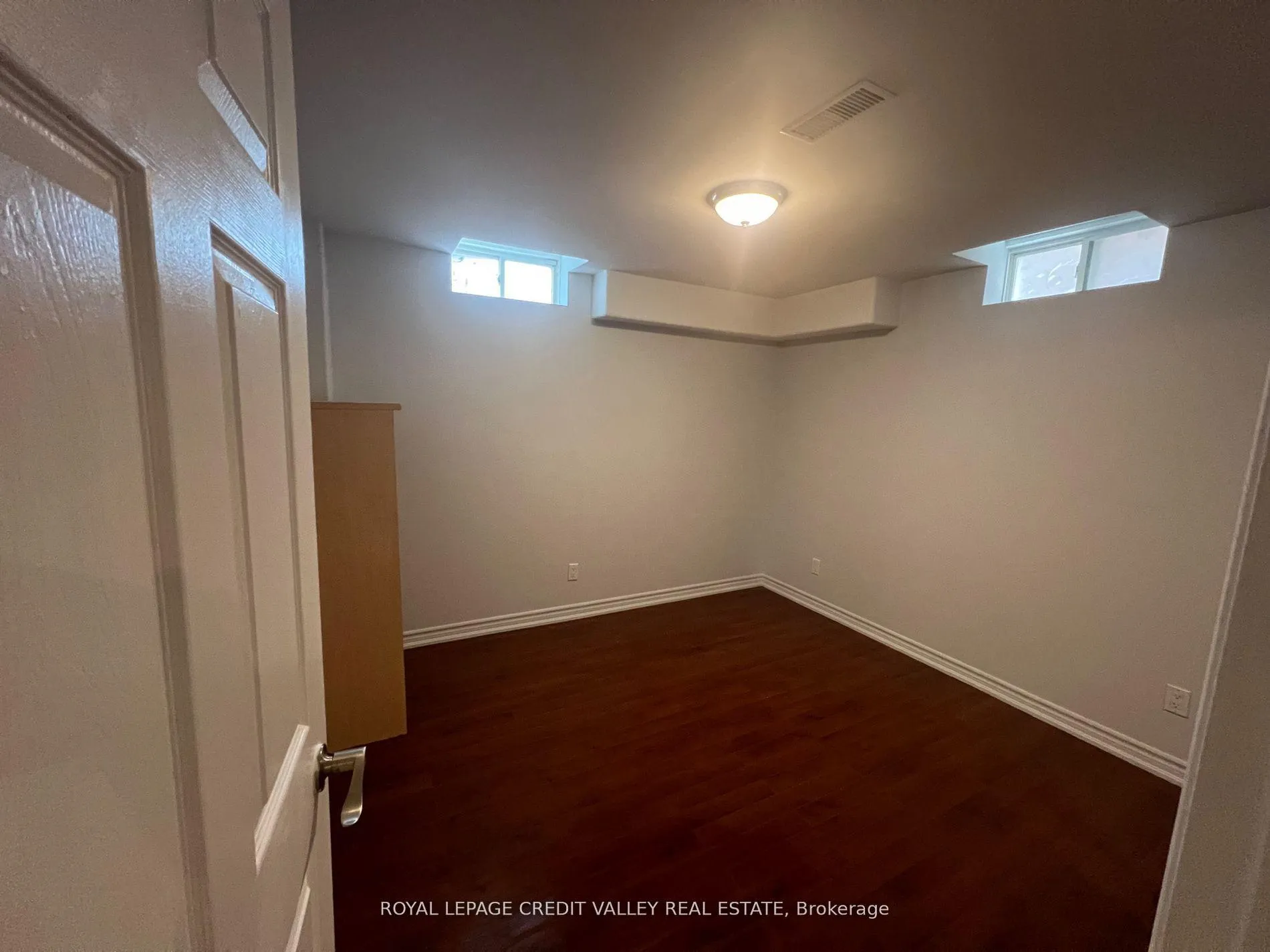 Photo 7 of Unit Bsmt, 7 Albright Road, Brampton, Fletcher's Creek Village — HOMEH