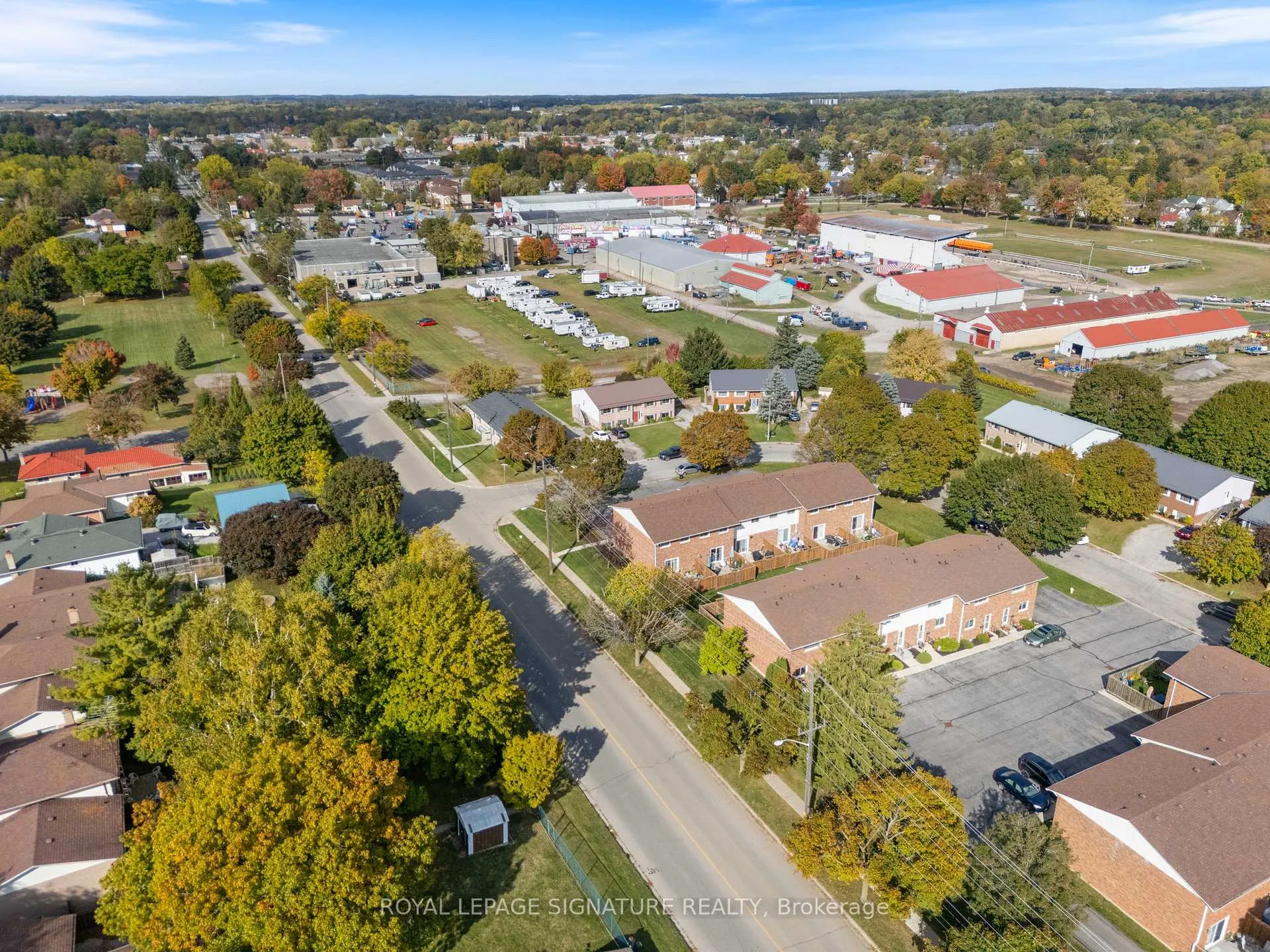 Photo 3 of Unit 5, 10 Montclair Crescent, Norfolk, Simcoe — HOMEH