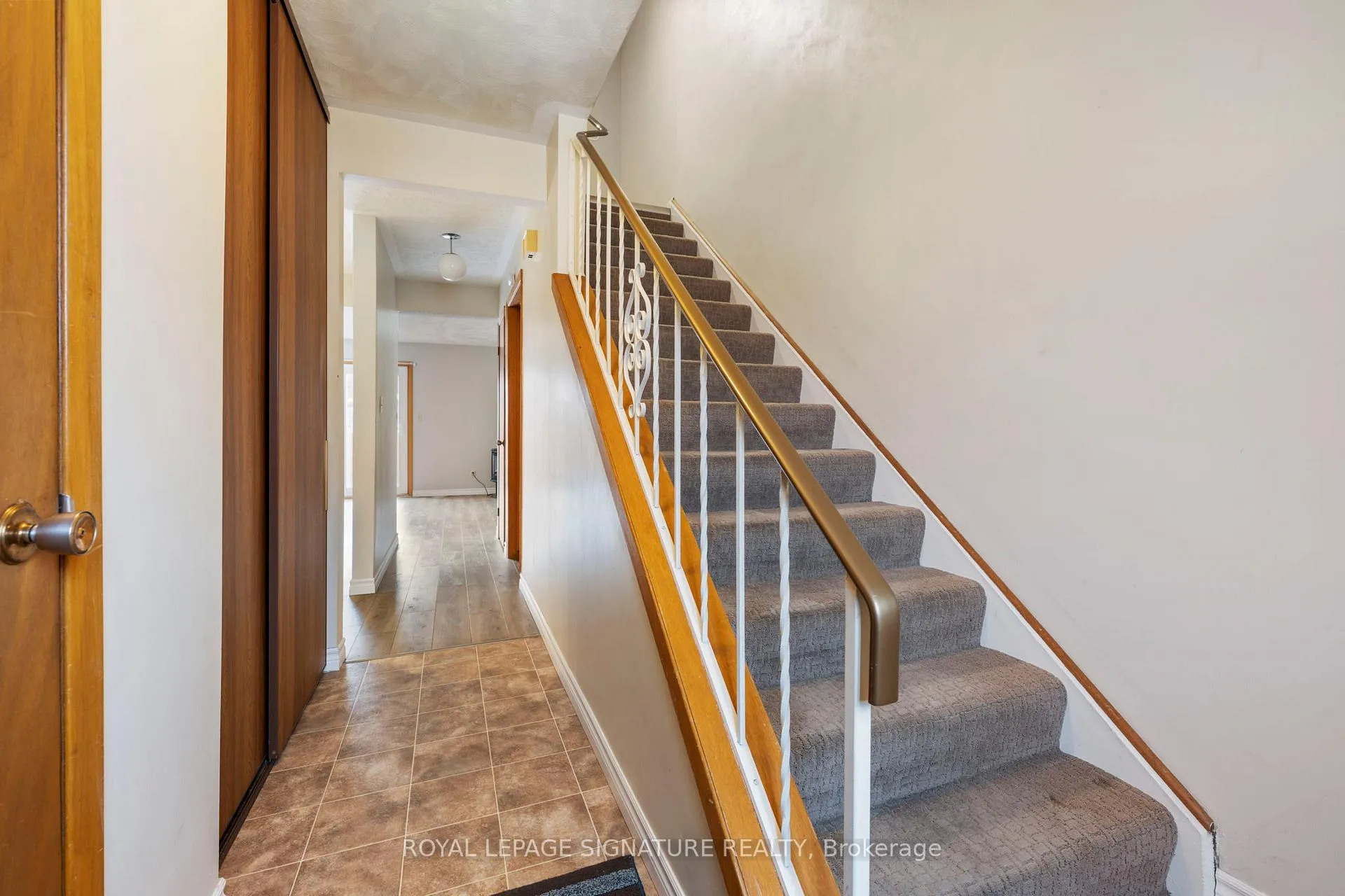 Photo 8 of Unit 5, 10 Montclair Crescent, Norfolk, Simcoe — HOMEH