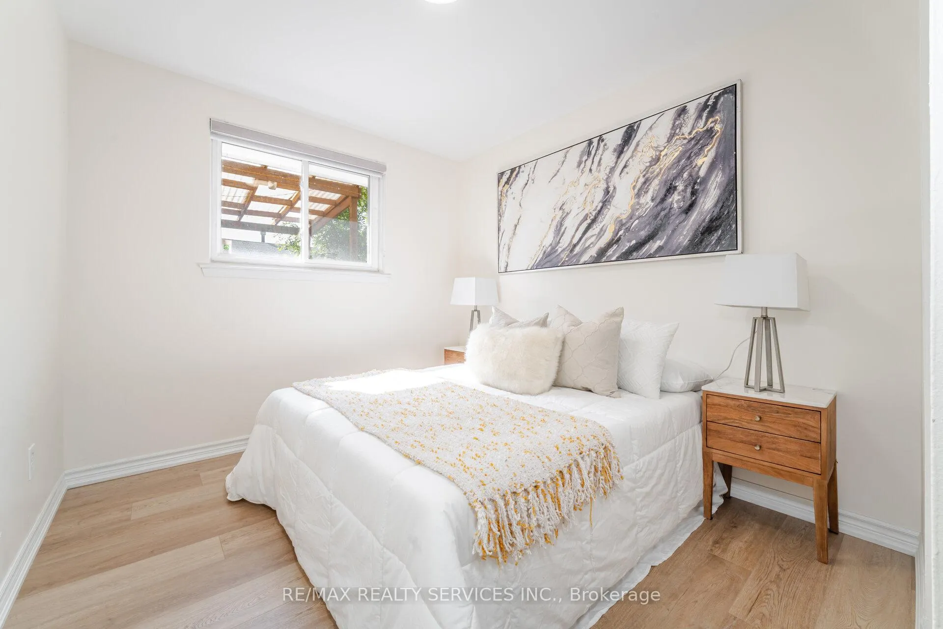Photo 21 of 139 Rutherford Road N, Brampton, Madoc — HOMEH