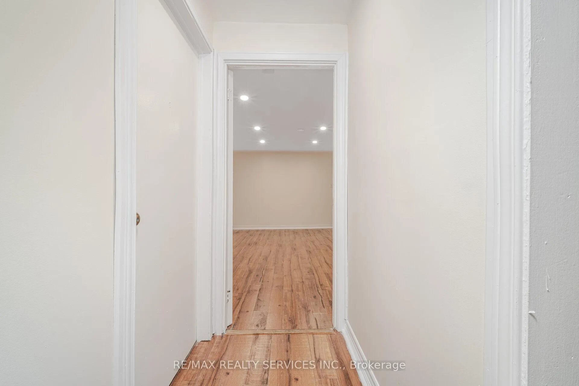 Photo 28 of 139 Rutherford Road N, Brampton, Madoc — HOMEH