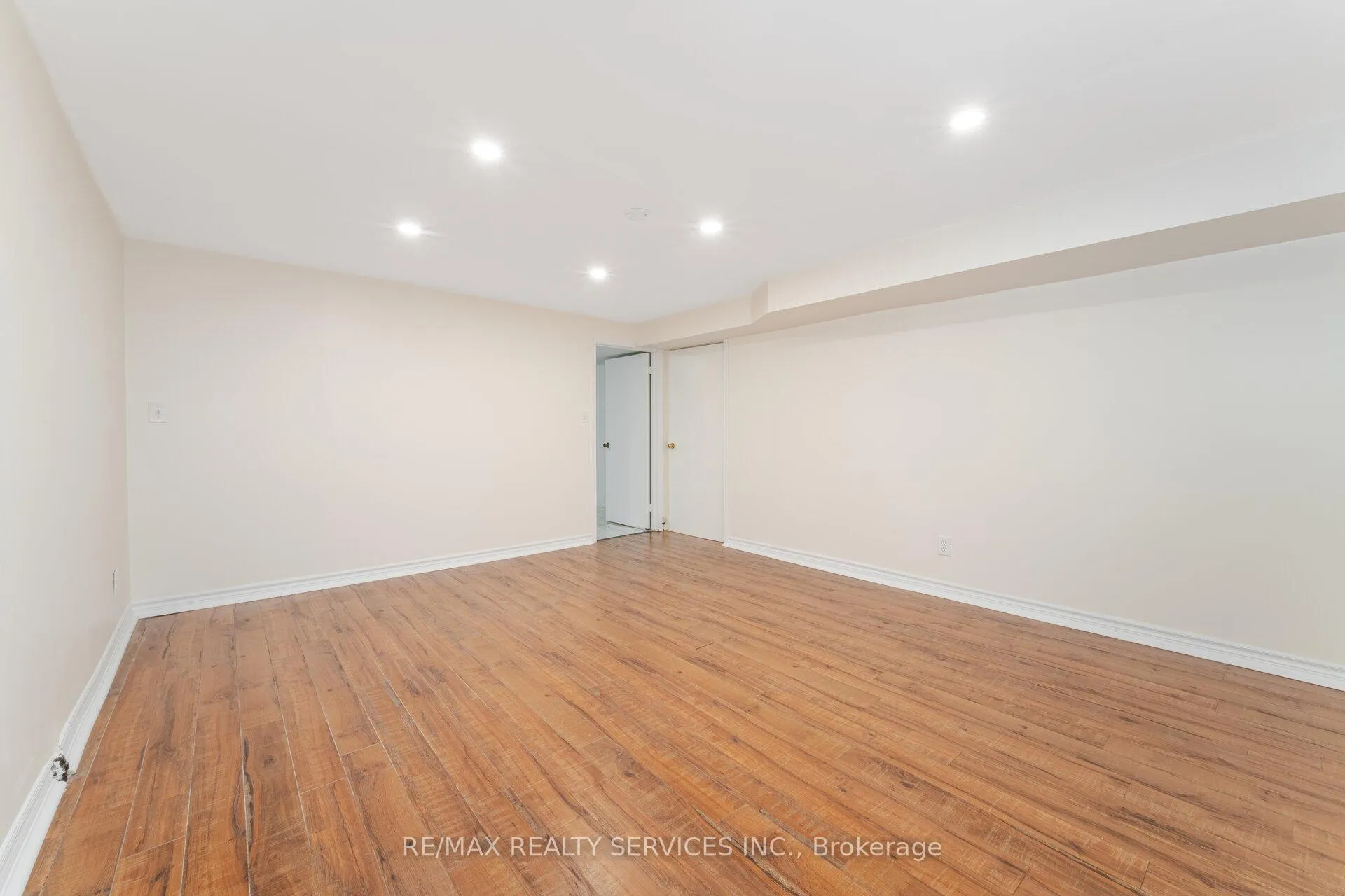 Photo 33 of 139 Rutherford Road N, Brampton, Madoc — HOMEH