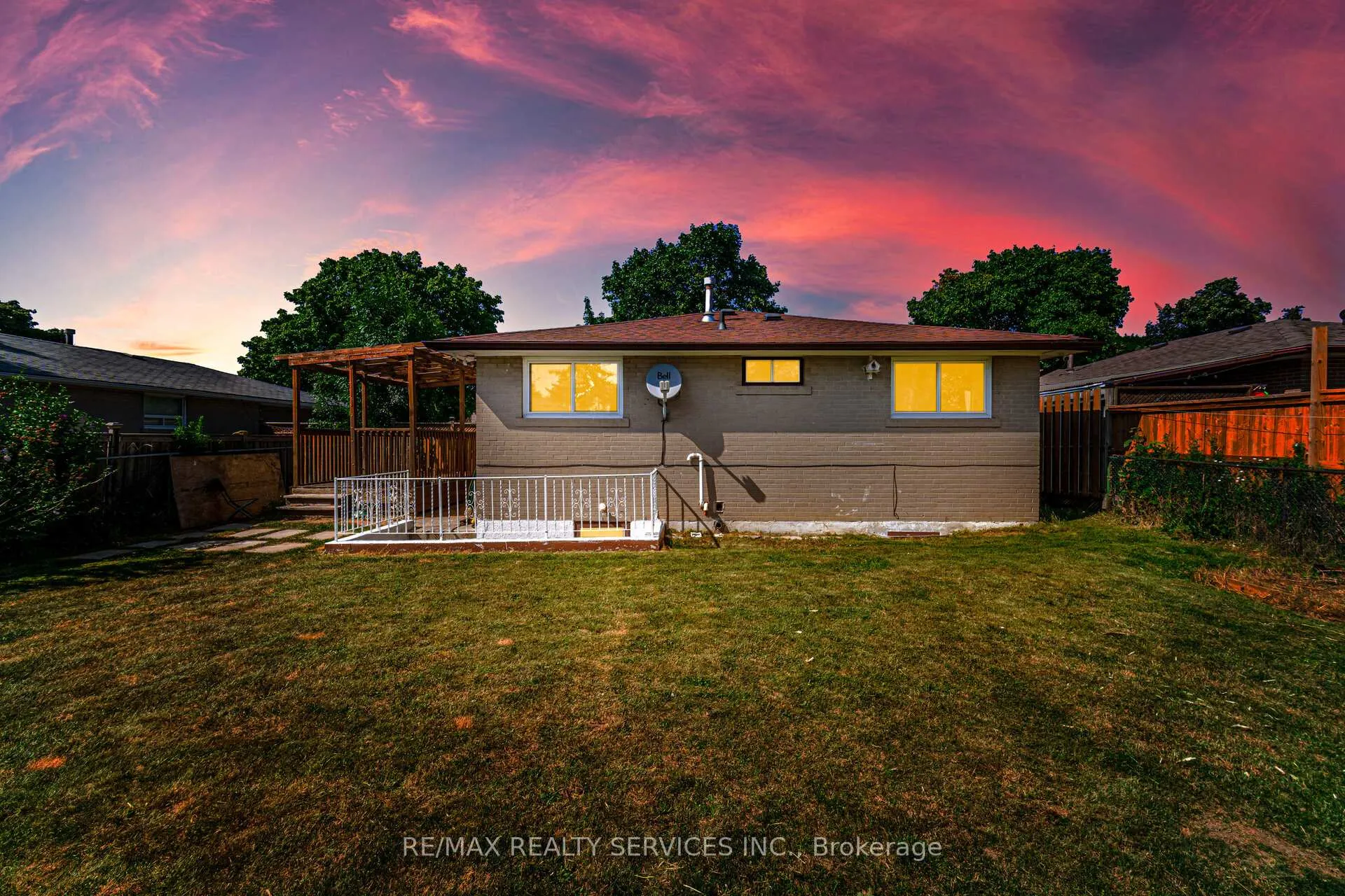 Photo 50 of 139 Rutherford Road N, Brampton, Madoc — HOMEH