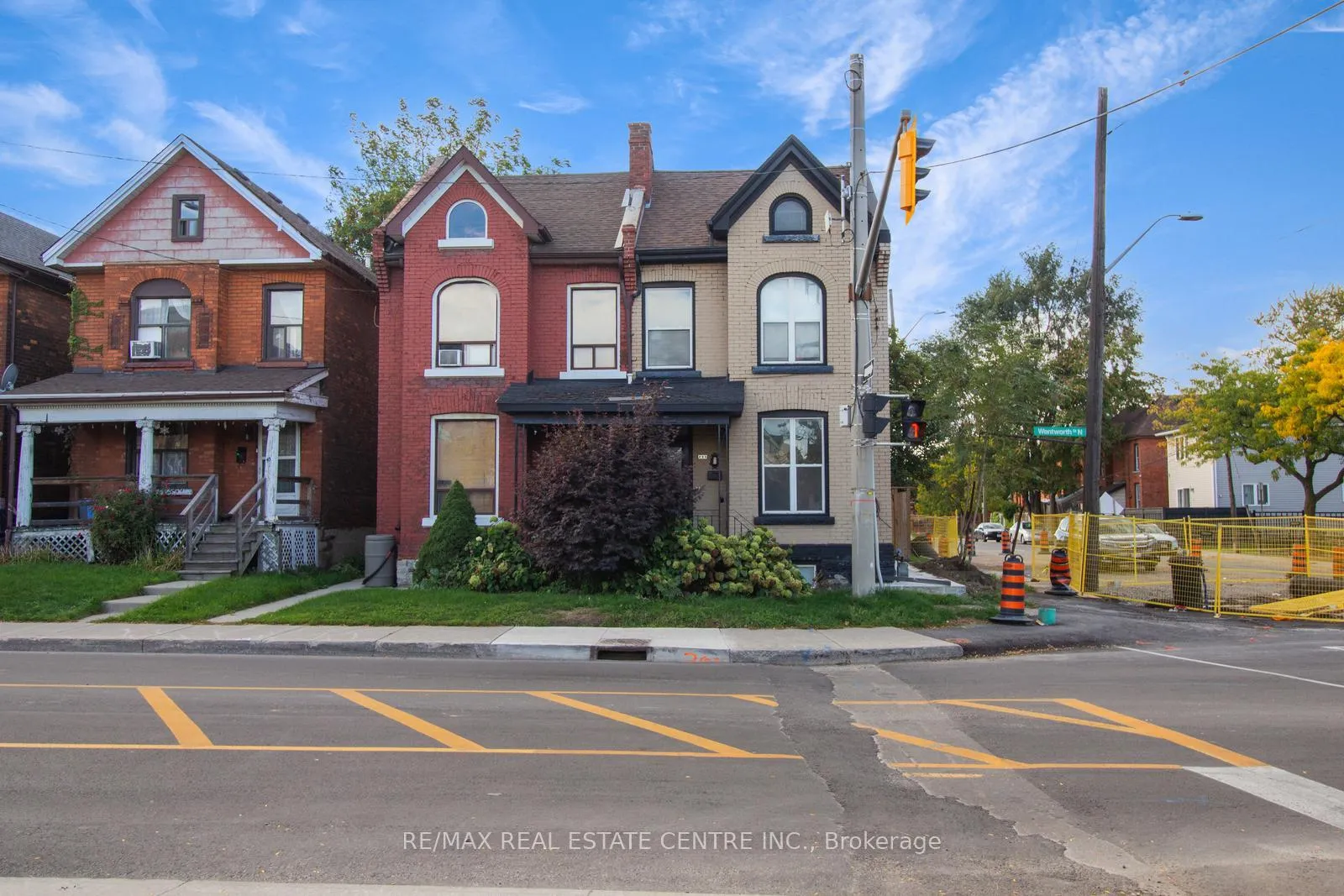 Photo 1 of 49 Wentworth #Main Street, Hamilton, Gibson — HOMEH