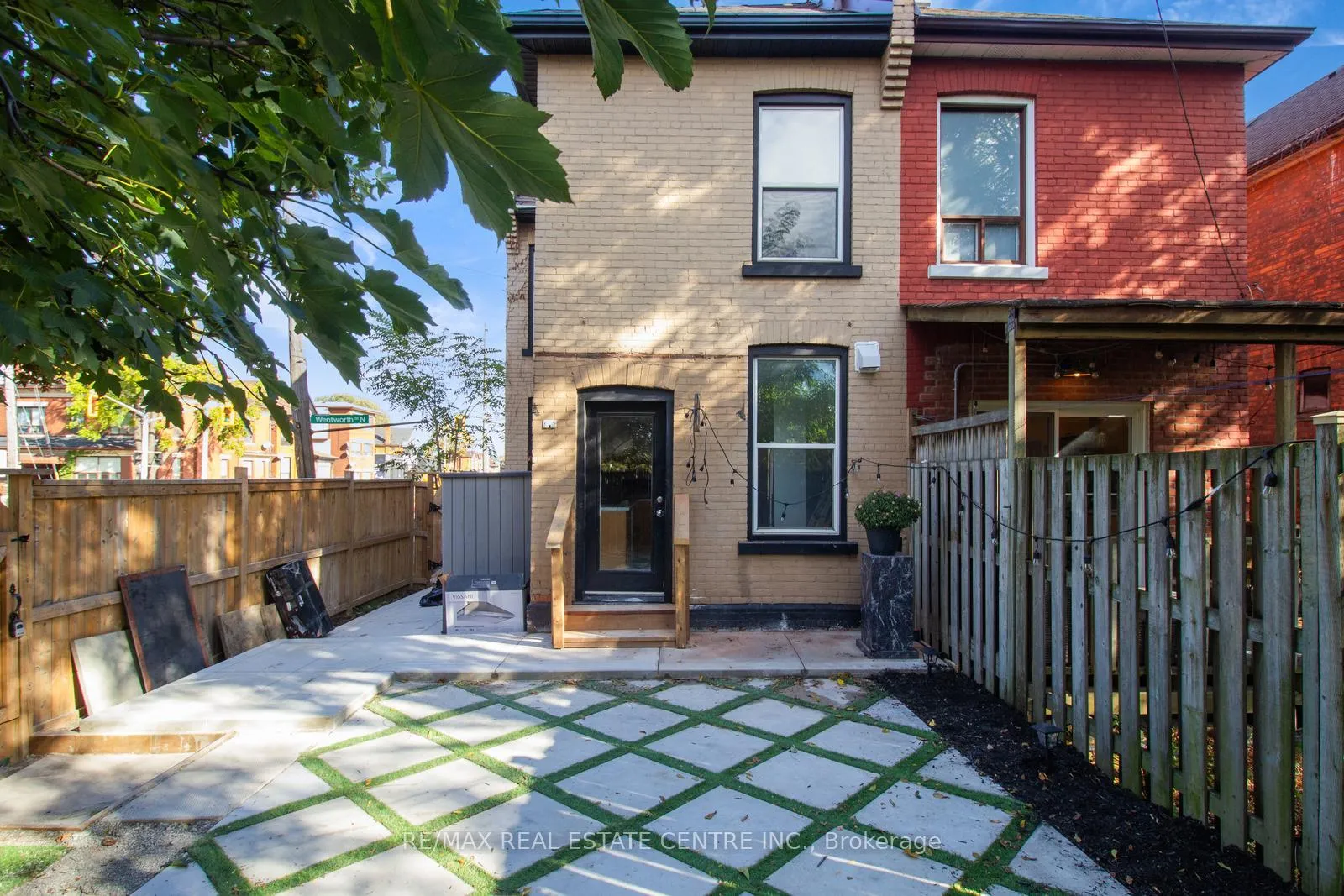 Photo 4 of 49 Wentworth #Main Street, Hamilton, Gibson — HOMEH