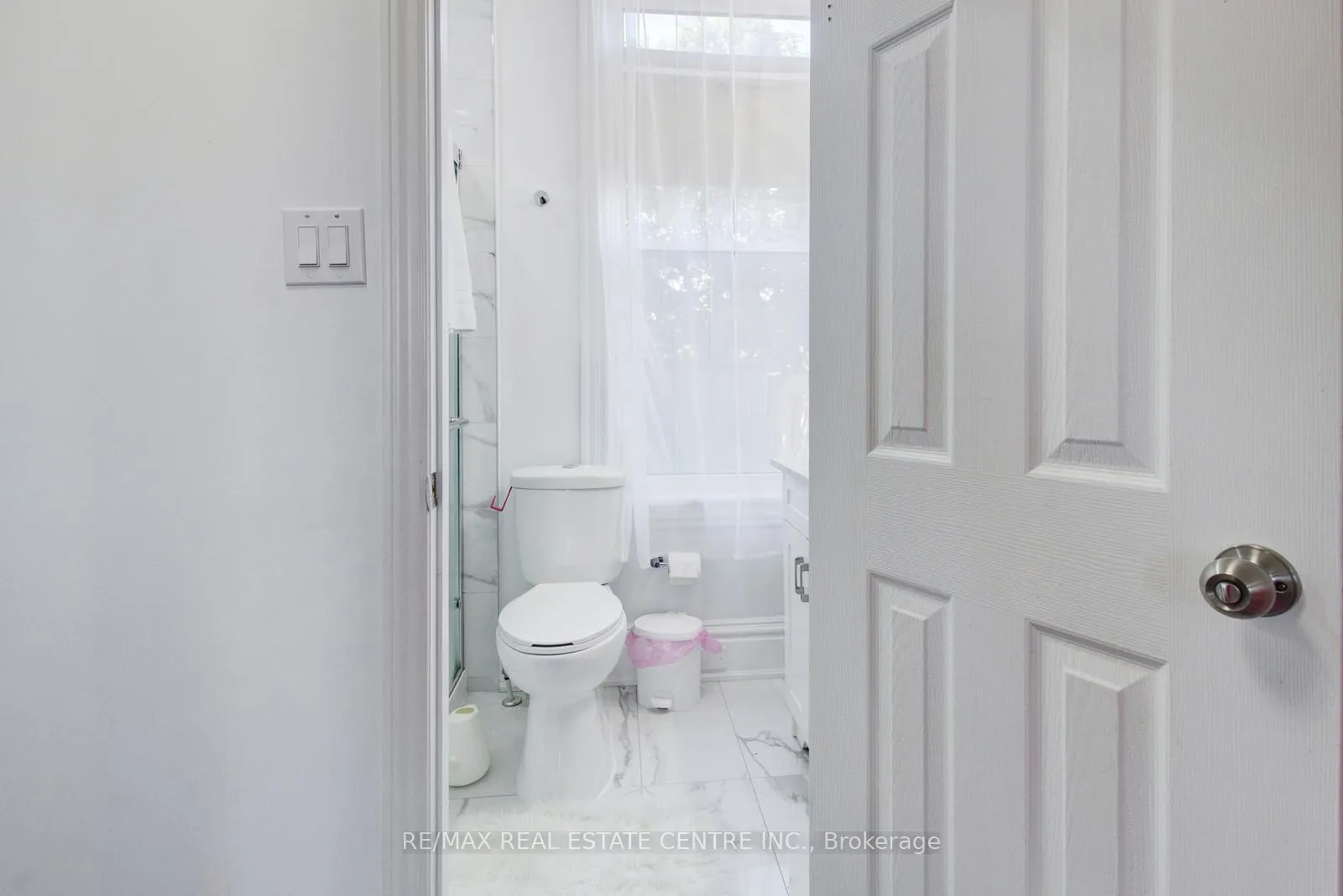 Photo 12 of 49 Wentworth #Main Street, Hamilton, Gibson — HOMEH