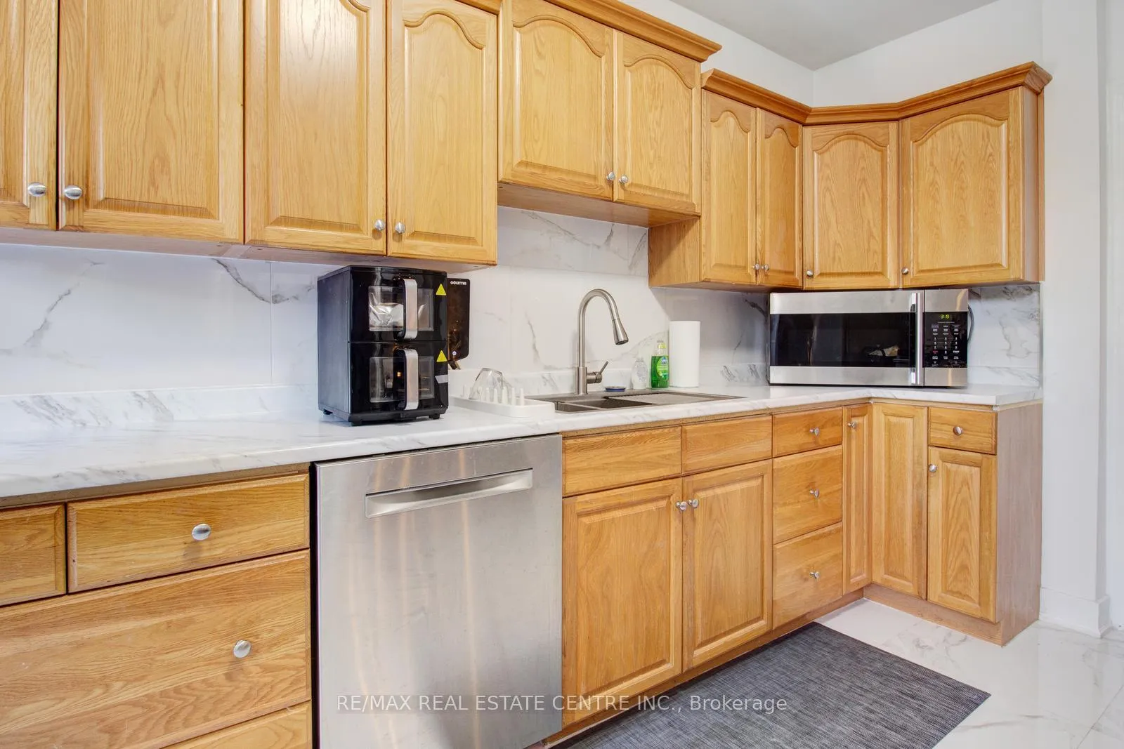 Photo 16 of 49 Wentworth #Main Street, Hamilton, Gibson — HOMEH
