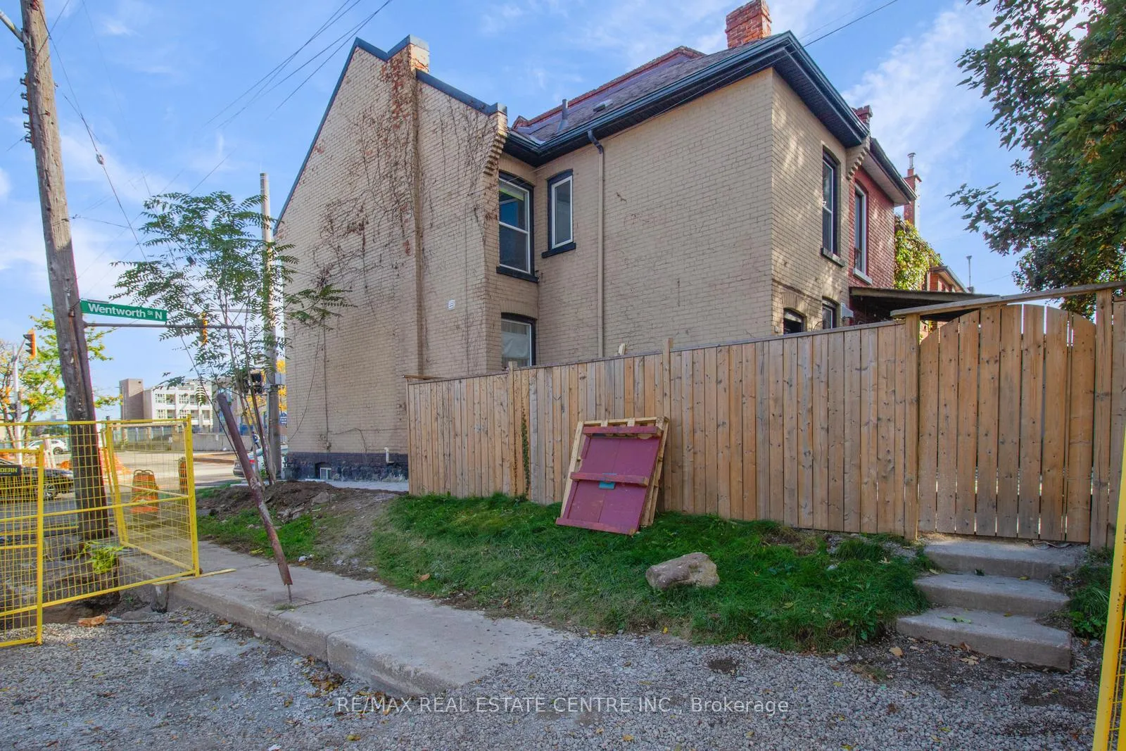 Photo 29 of 49 Wentworth #Main Street, Hamilton, Gibson — HOMEH