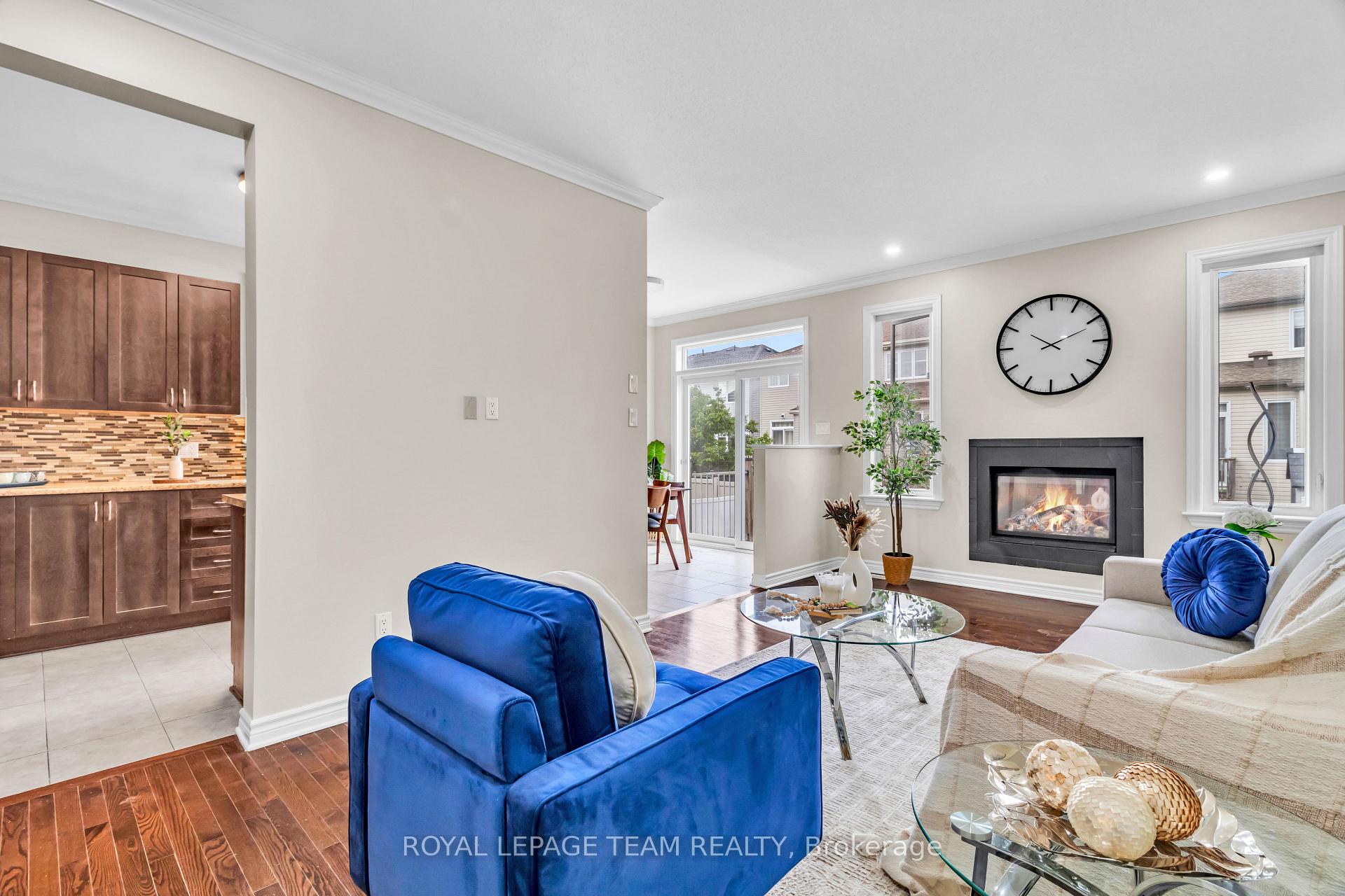 Photo 10 of 275 Broxburn Crescent, Ottawa, Barrhaven - Heritage Park — HOMEH