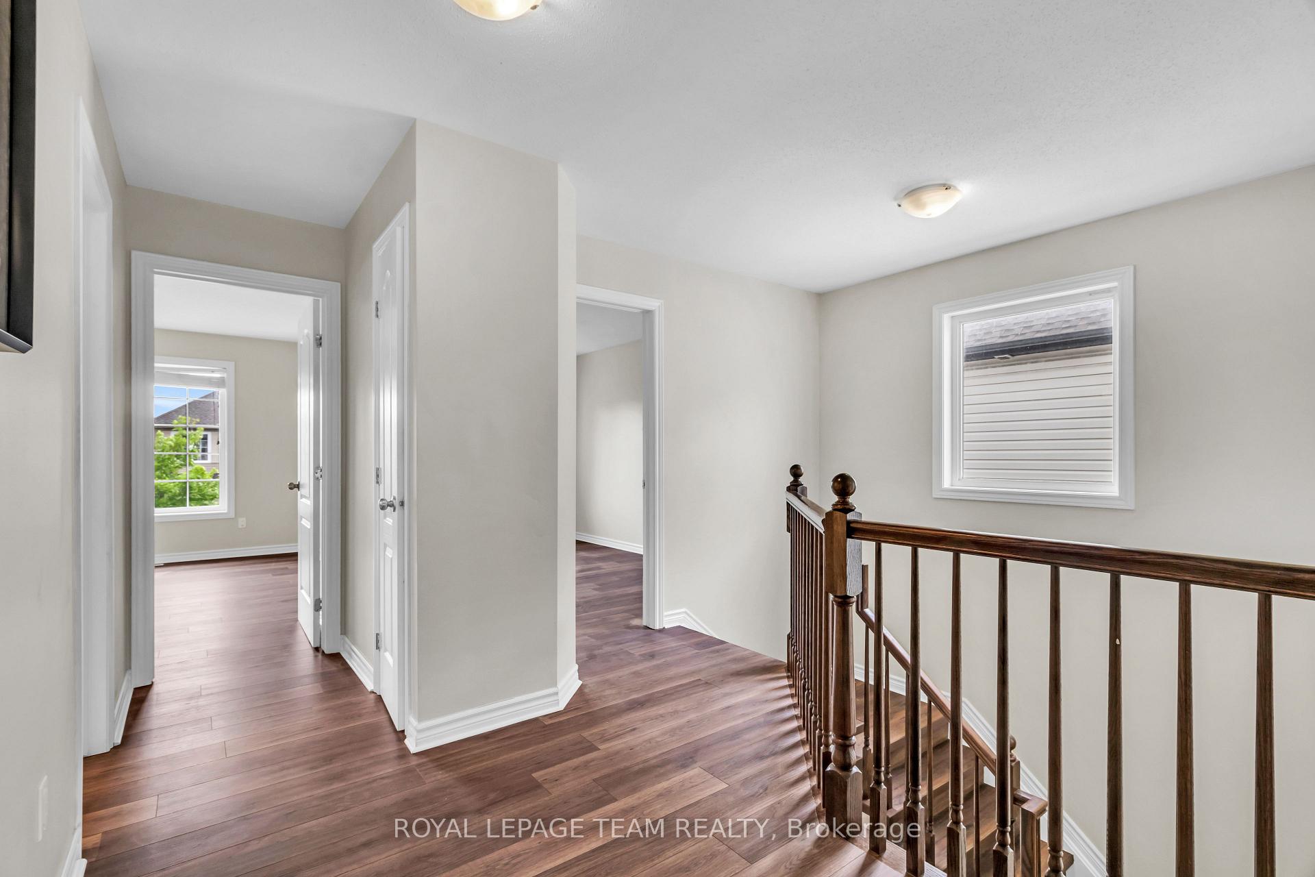 Photo 15 of 275 Broxburn Crescent, Ottawa, Barrhaven - Heritage Park — HOMEH