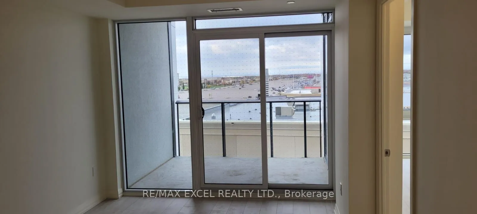 Photo 10 of Unit 511, 27 korda Gate, Vaughan, Vellore Village — HOMEH