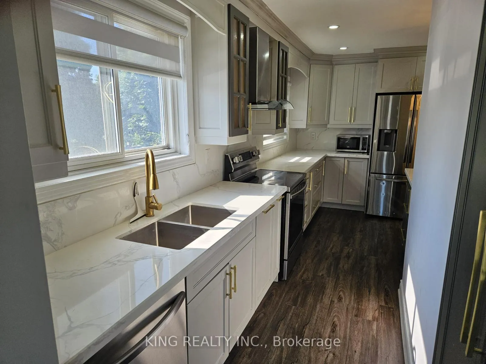 Photo 3 of 87 Aloma Crescent, Brampton, Avondale — HOMEH