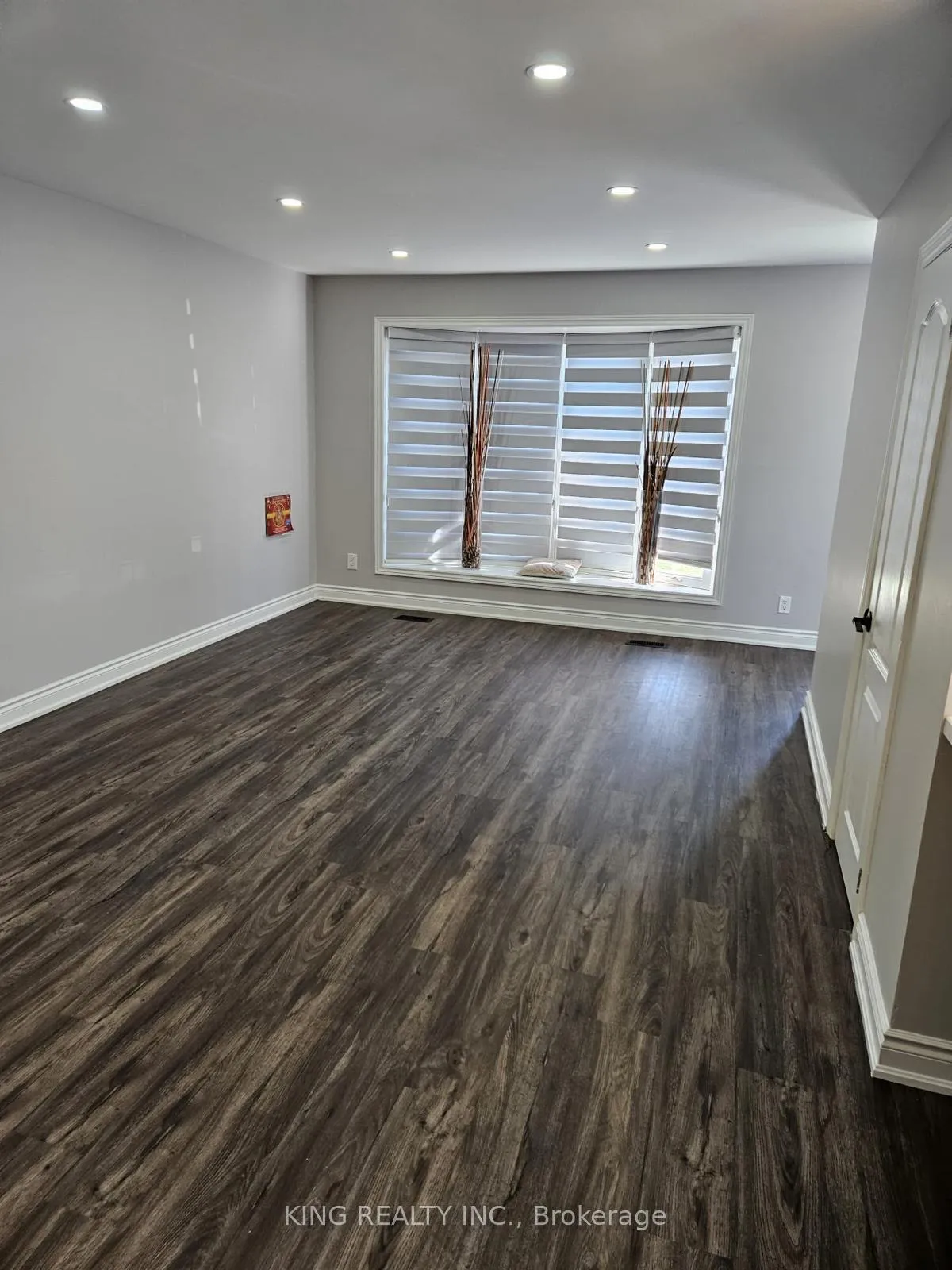 Photo 6 of 87 Aloma Crescent, Brampton, Avondale — HOMEH