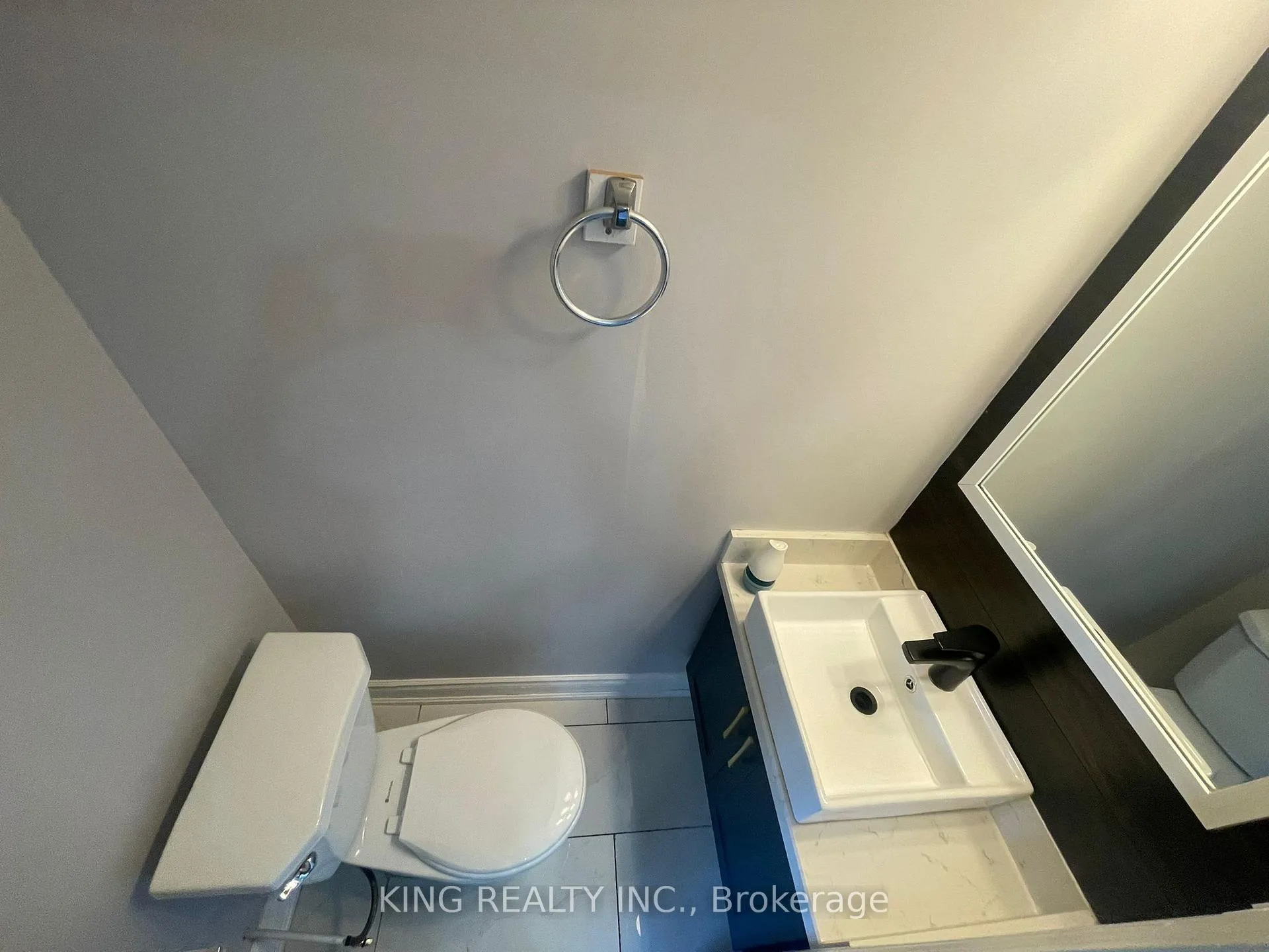 Photo 8 of 87 Aloma Crescent, Brampton, Avondale — HOMEH