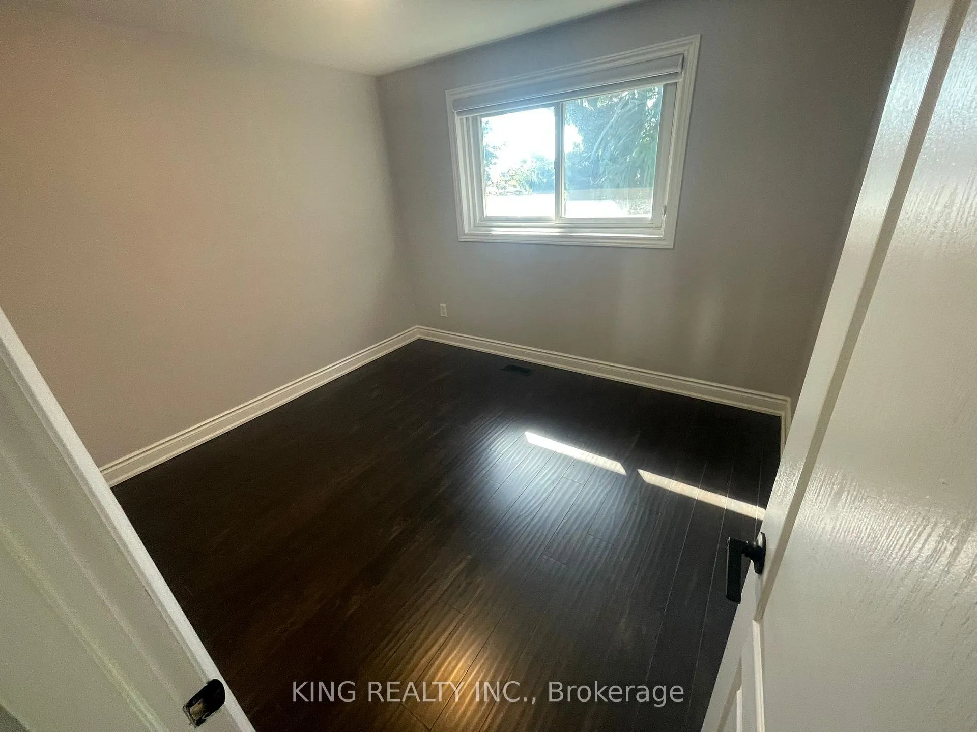 Photo 11 of 87 Aloma Crescent, Brampton, Avondale — HOMEH
