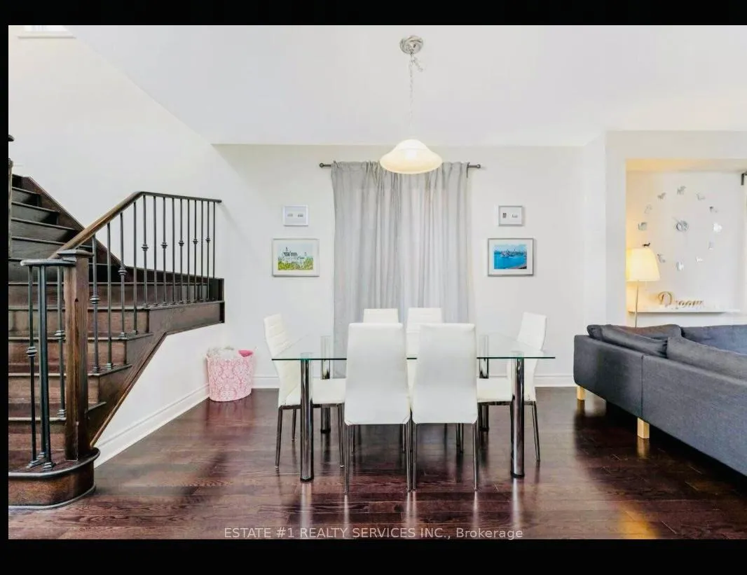 Photo 4 of 59 Dunley Crescent, Brampton, Credit Valley — HOMEH