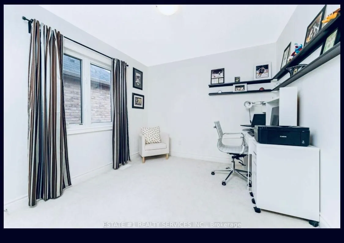 Photo 7 of 59 Dunley Crescent, Brampton, Credit Valley — HOMEH