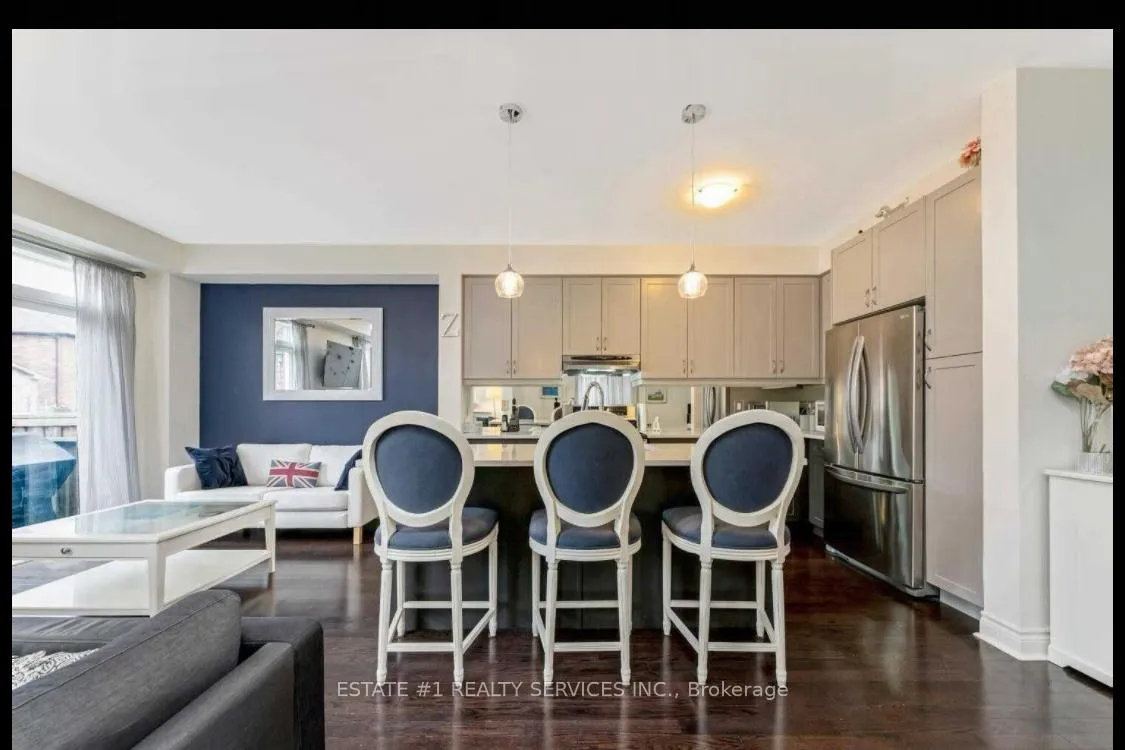 Photo 12 of 59 Dunley Crescent, Brampton, Credit Valley — HOMEH