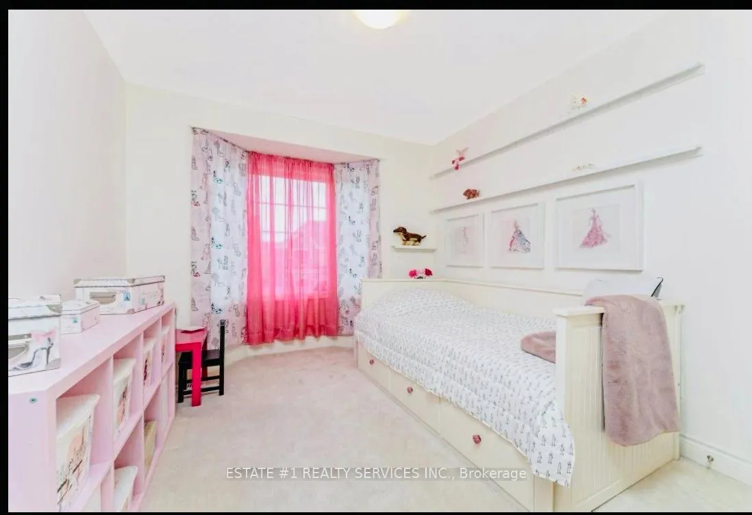 Photo 18 of 59 Dunley Crescent, Brampton, Credit Valley — HOMEH