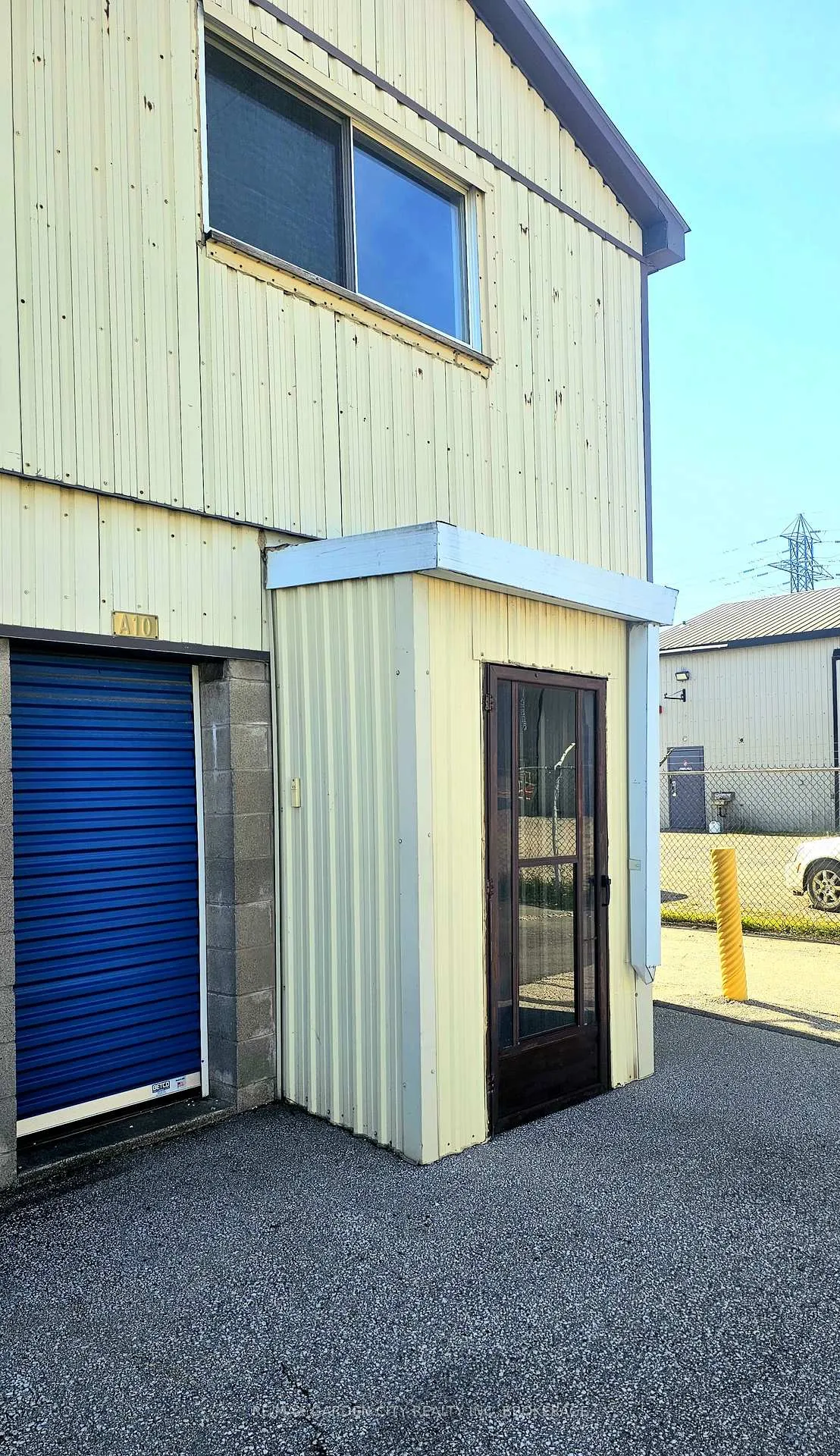 Front of Unit upper back, 215 Roberts Road