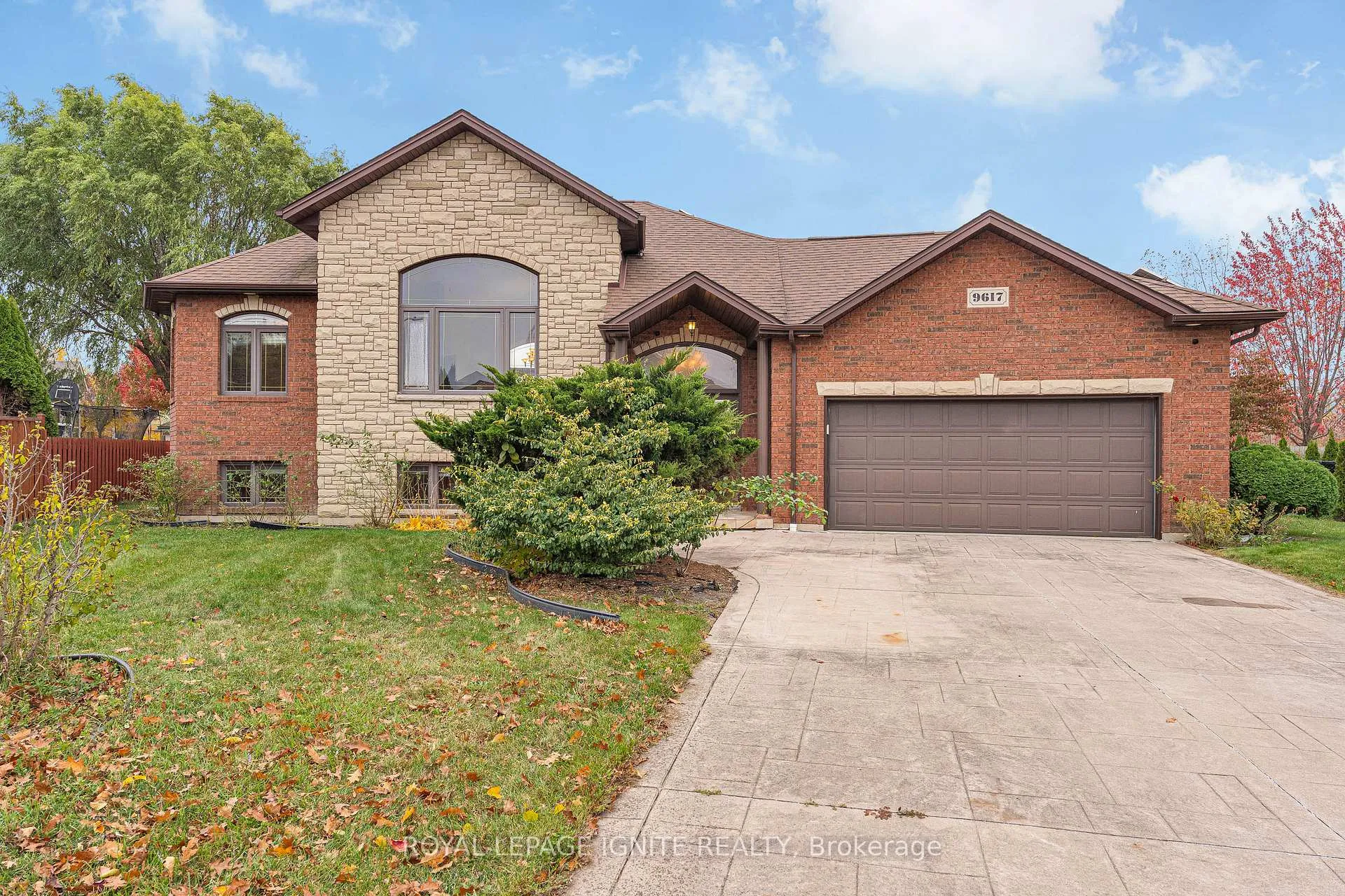 Photo 1 of 9617 Manitou Crescent, Windsor — HOMEH