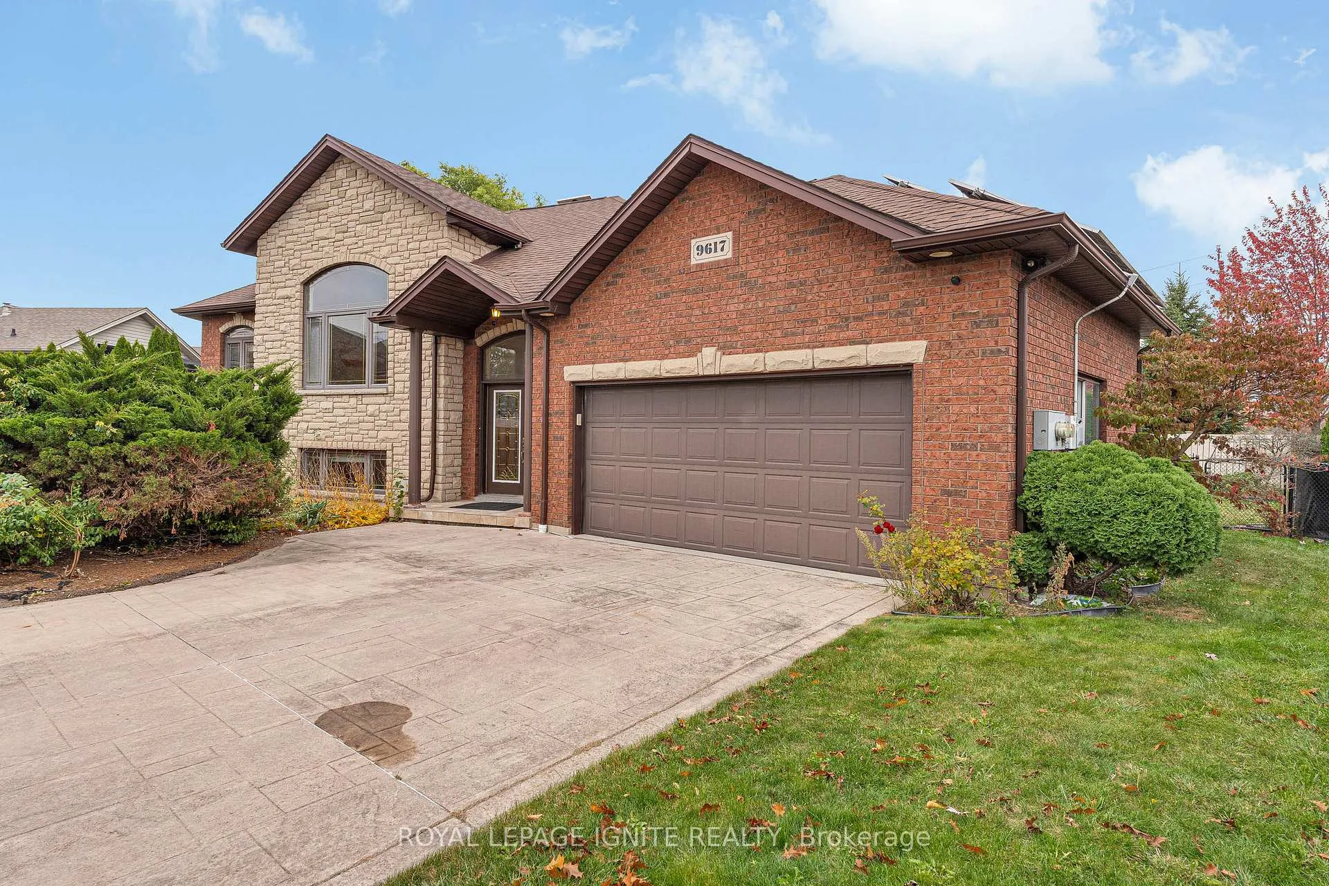 Photo 4 of 9617 Manitou Crescent, Windsor — HOMEH