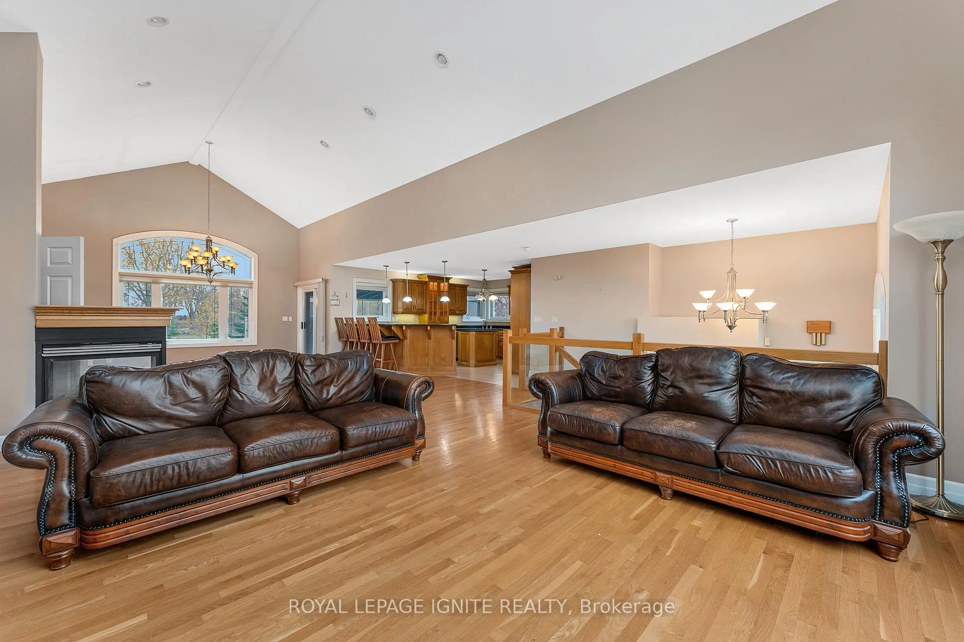 Photo 18 of 9617 Manitou Crescent, Windsor — HOMEH