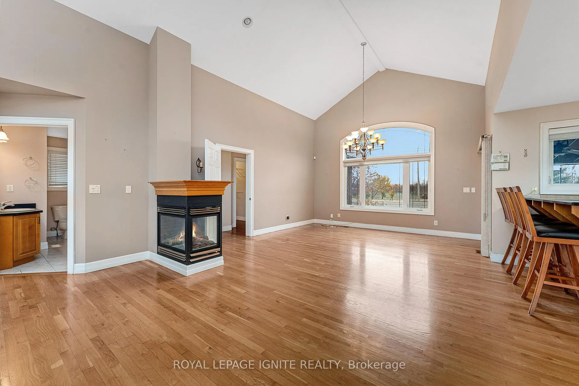 Photo 19 of 9617 Manitou Crescent, Windsor — HOMEH