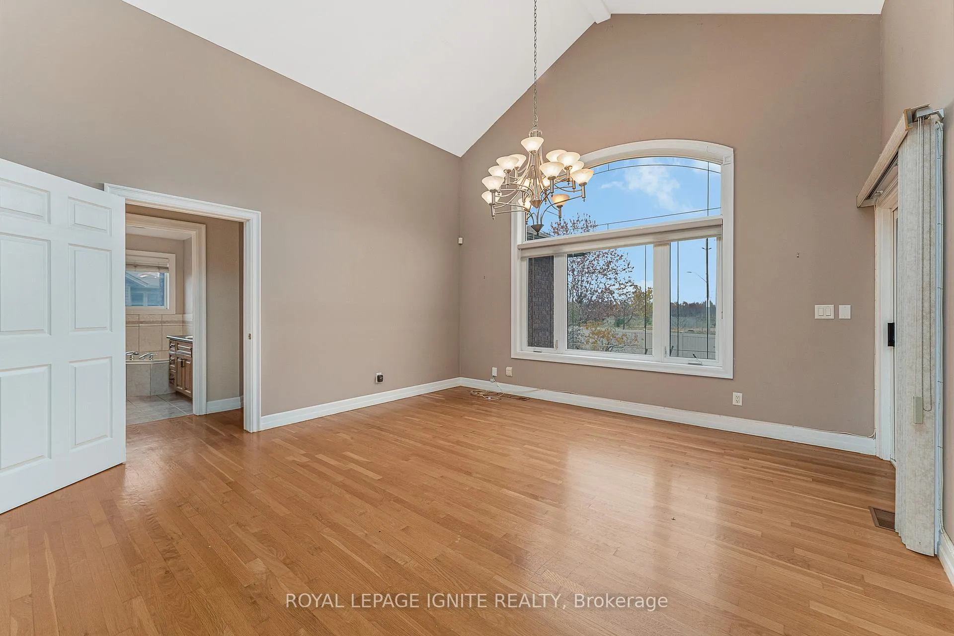 Photo 21 of 9617 Manitou Crescent, Windsor — HOMEH