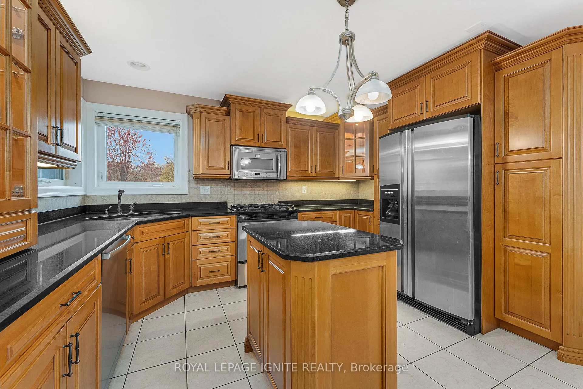 Photo 26 of 9617 Manitou Crescent, Windsor — HOMEH