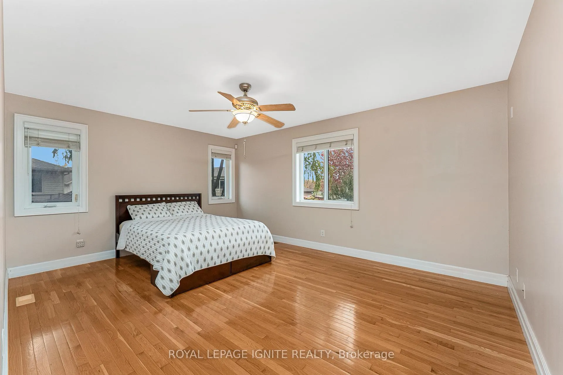 Photo 30 of 9617 Manitou Crescent, Windsor — HOMEH