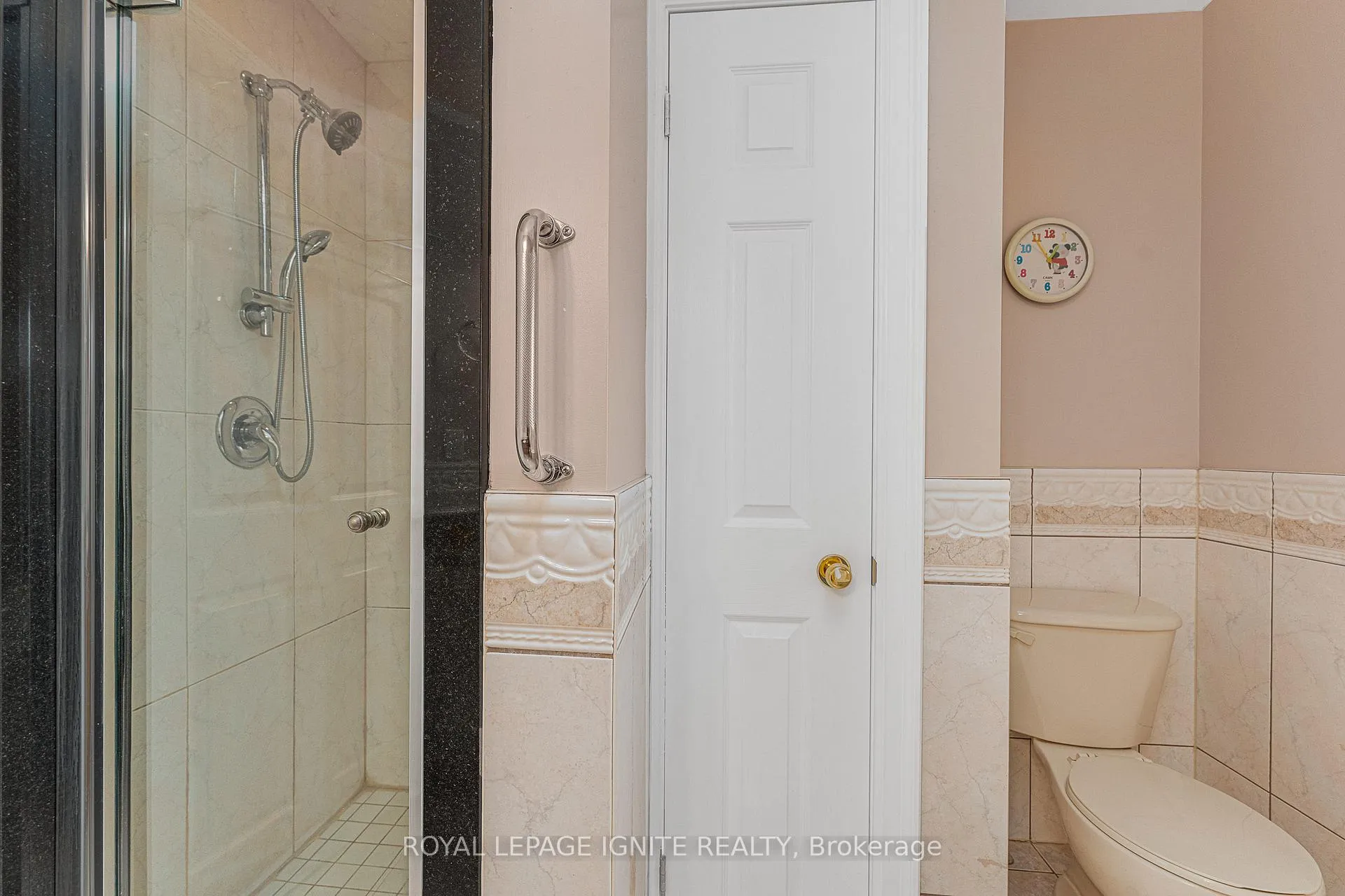 Photo 33 of 9617 Manitou Crescent, Windsor — HOMEH