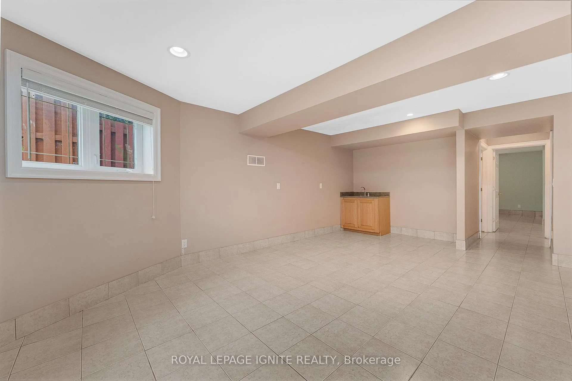 Photo 38 of 9617 Manitou Crescent, Windsor — HOMEH