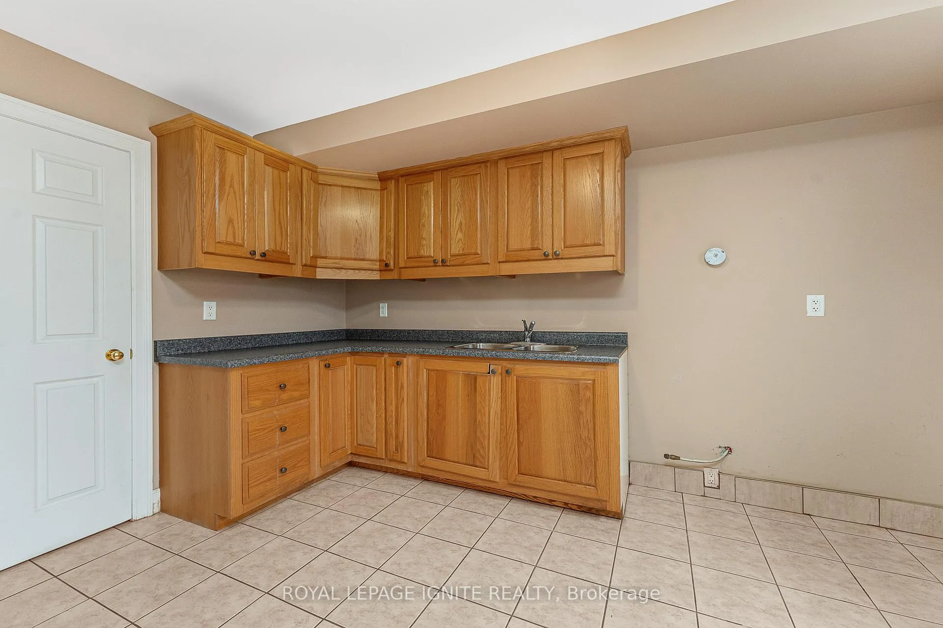 Photo 46 of 9617 Manitou Crescent, Windsor — HOMEH