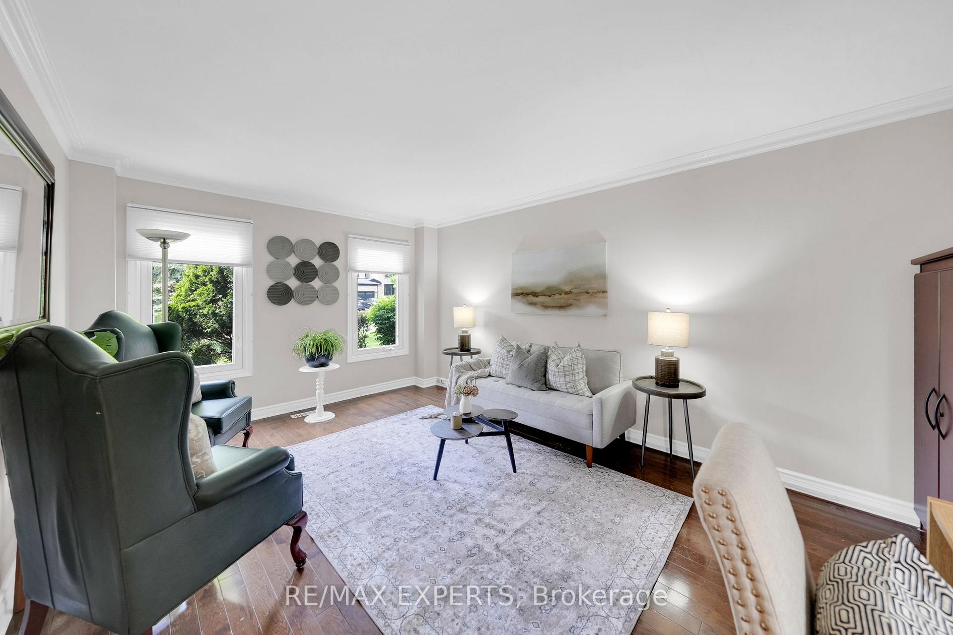 Photo 5 of 60 Taylorwood Avenue, Caledon, Bolton North — HOMEH