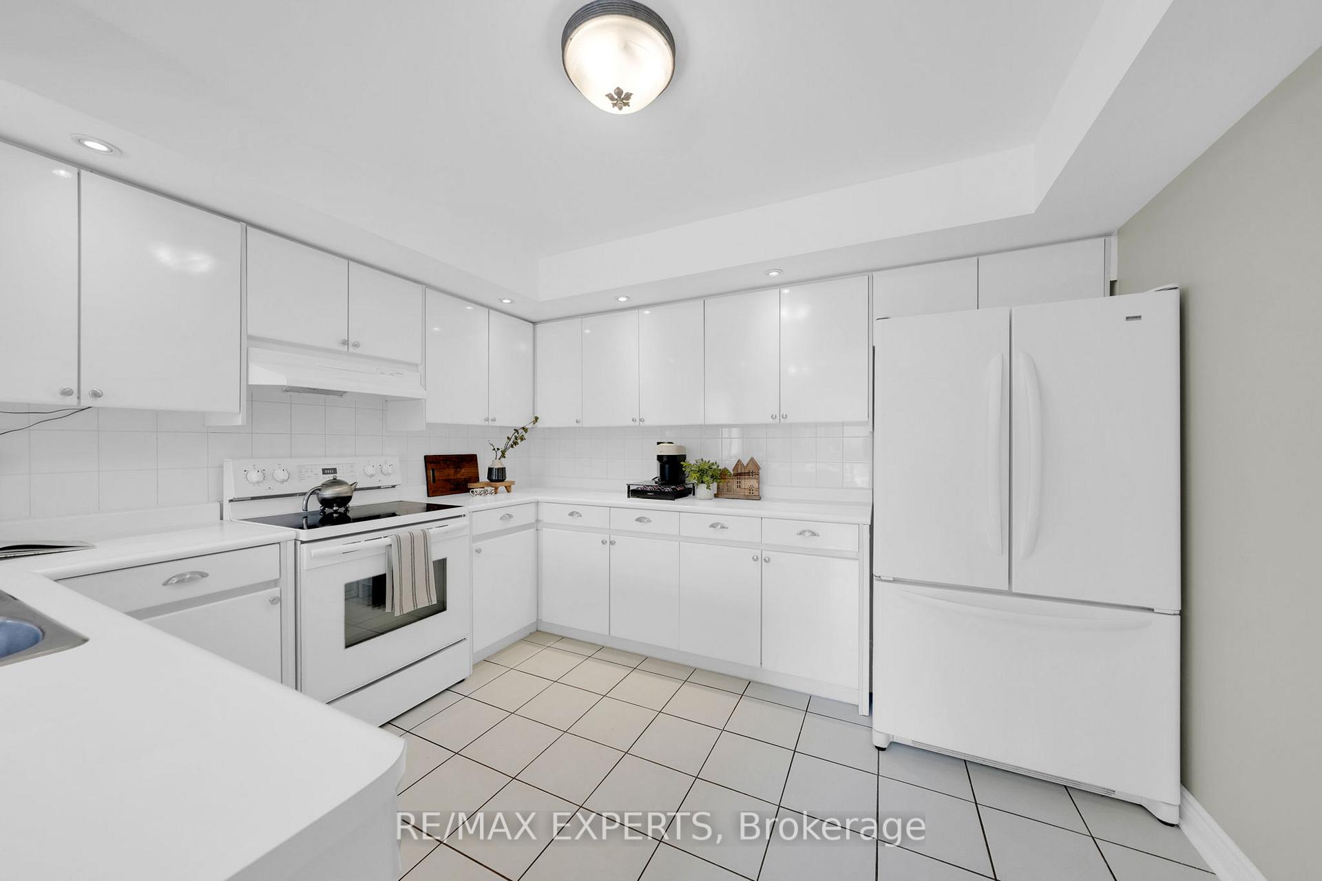Photo 14 of 60 Taylorwood Avenue, Caledon, Bolton North — HOMEH