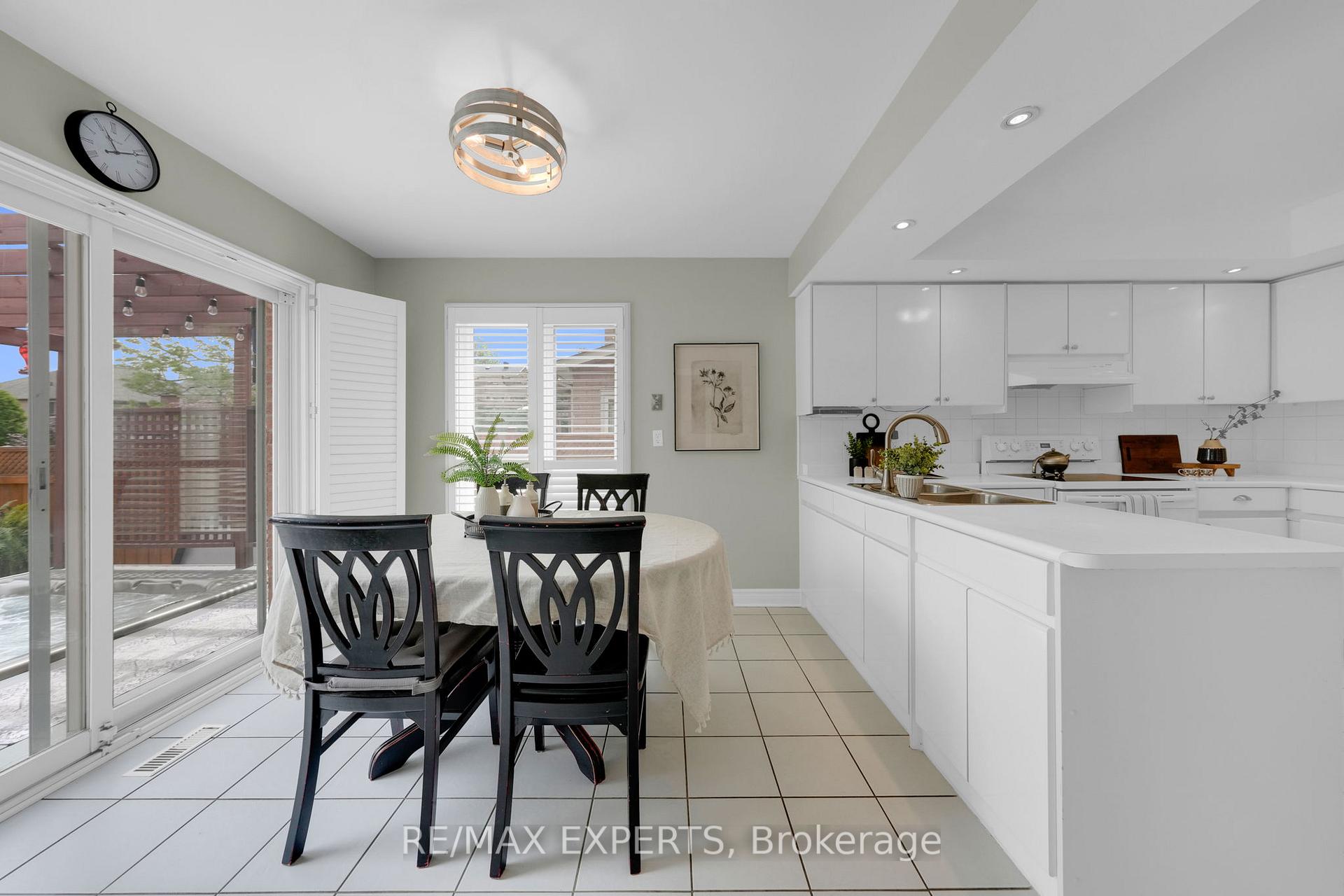 Photo 15 of 60 Taylorwood Avenue, Caledon, Bolton North — HOMEH