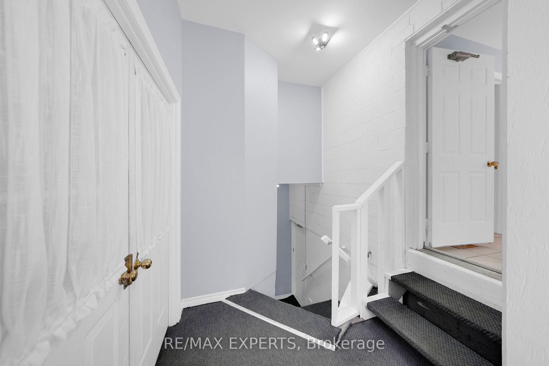 Photo 25 of 60 Taylorwood Avenue, Caledon, Bolton North — HOMEH