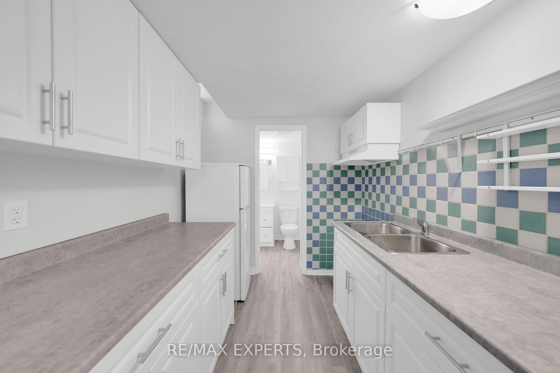 Photo 32 of 60 Taylorwood Avenue, Caledon, Bolton North — HOMEH