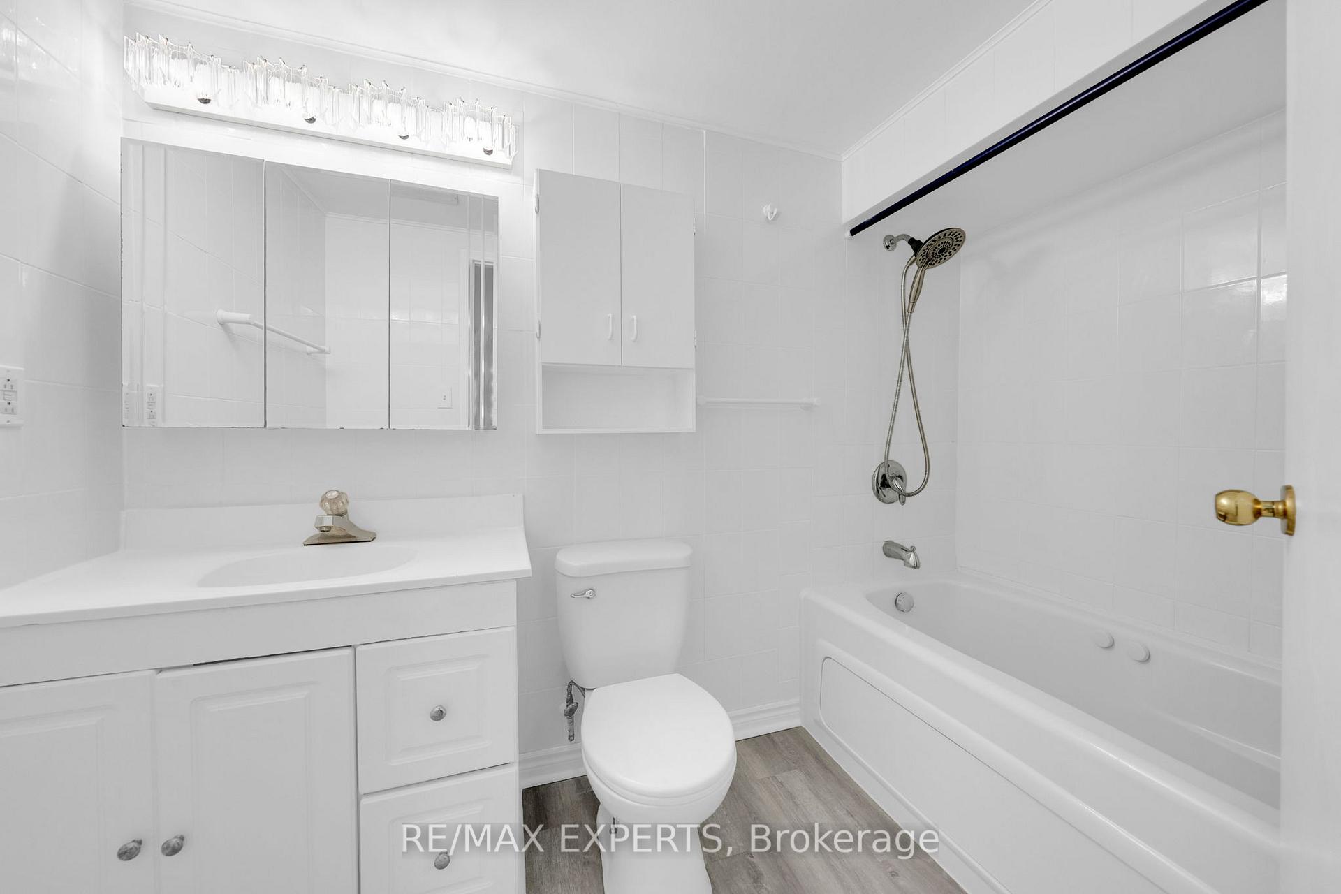 Photo 36 of 60 Taylorwood Avenue, Caledon, Bolton North — HOMEH